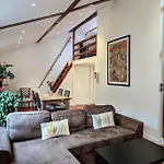 Superbe Appartement - Rue Privee